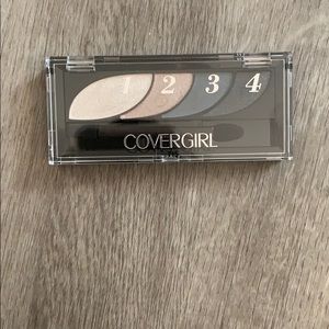Brand new cover girl eye shadow